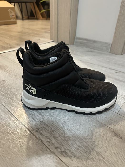 Обувки The North Face