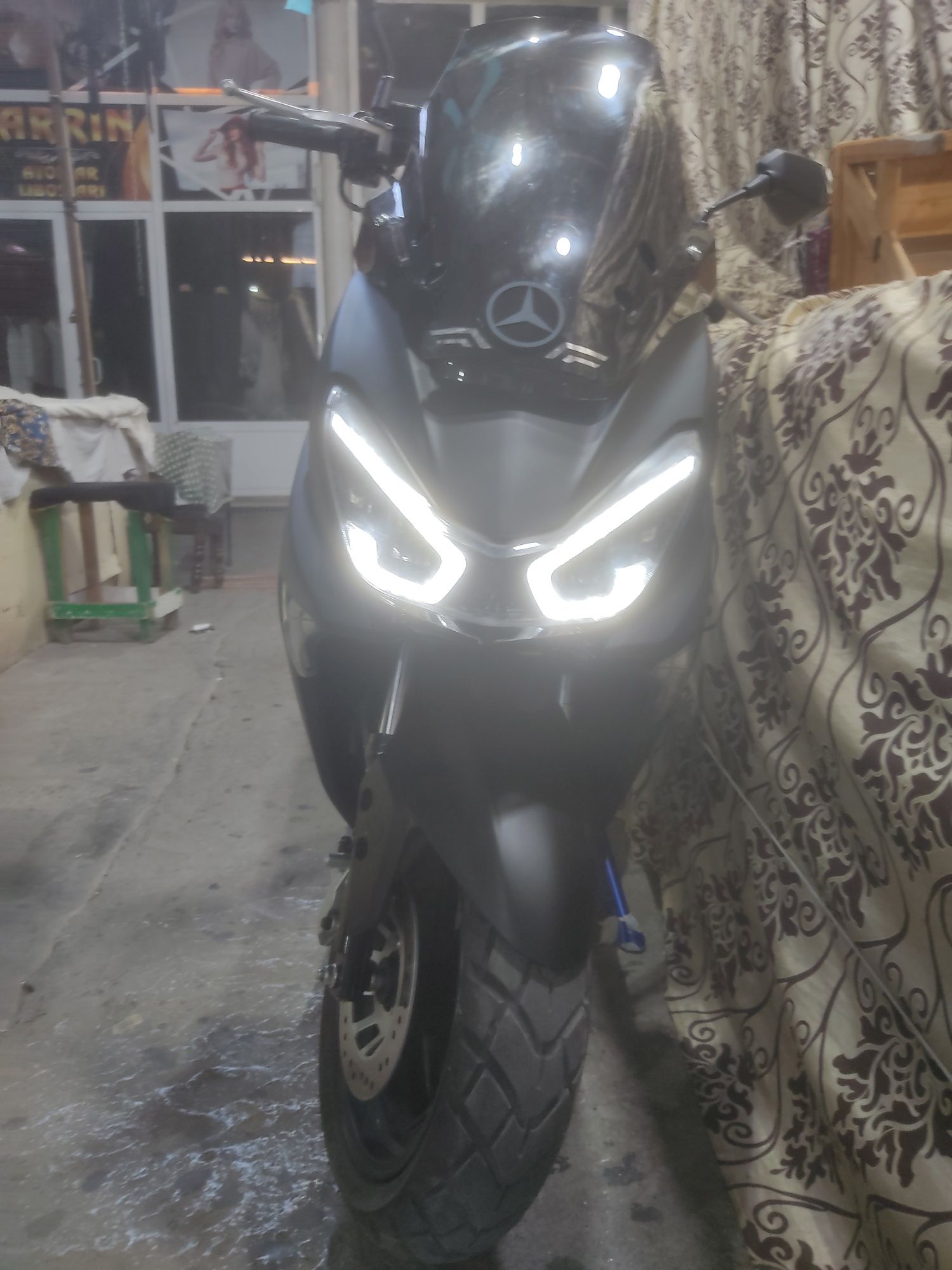 Motor skuter Tiger