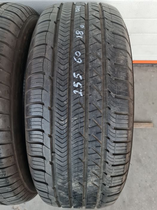 Летни гуми 2 броя GOODYEAR EagleSport 255 60 R18 дот 0216