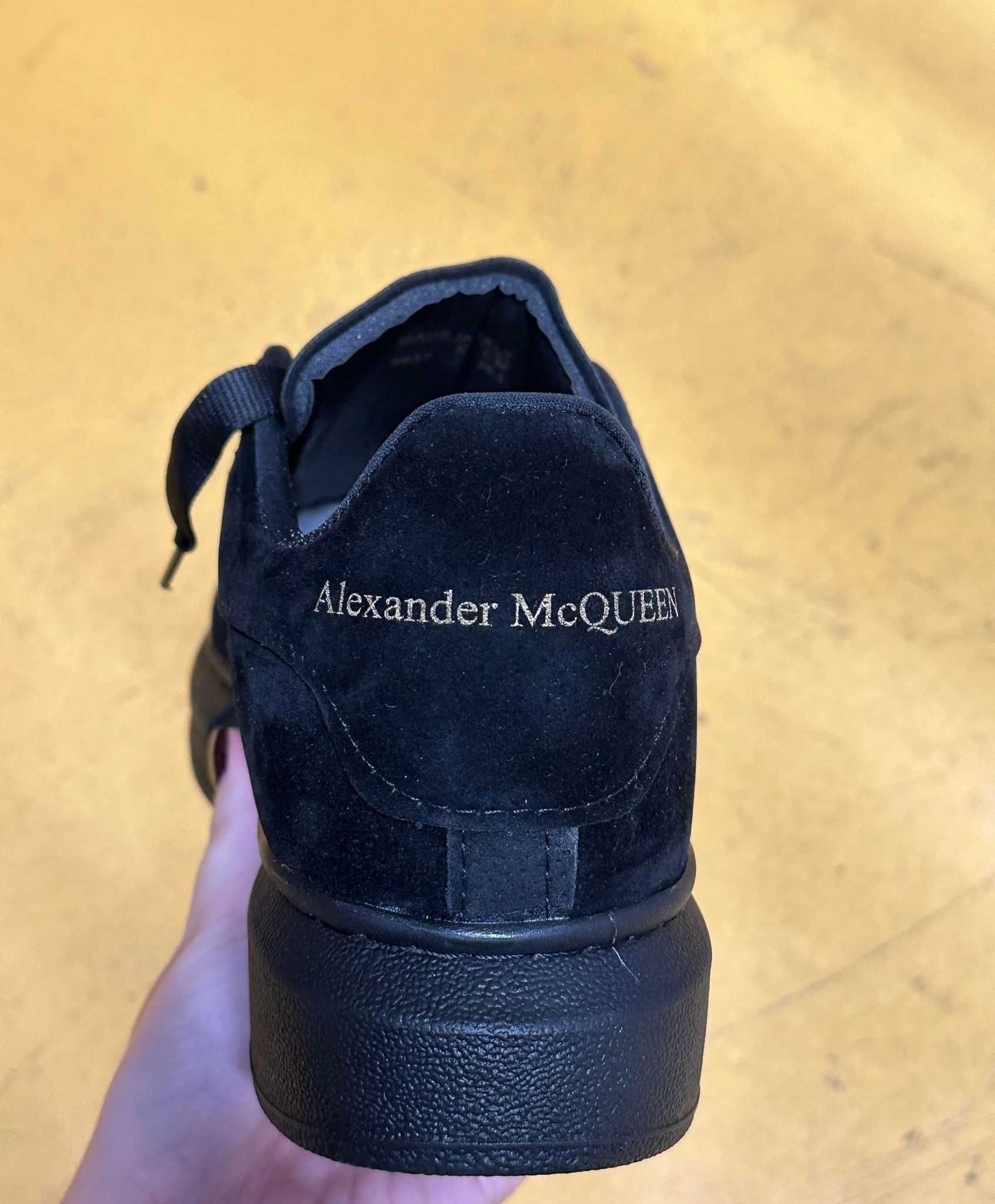 Adidasi McQueen Premium Black