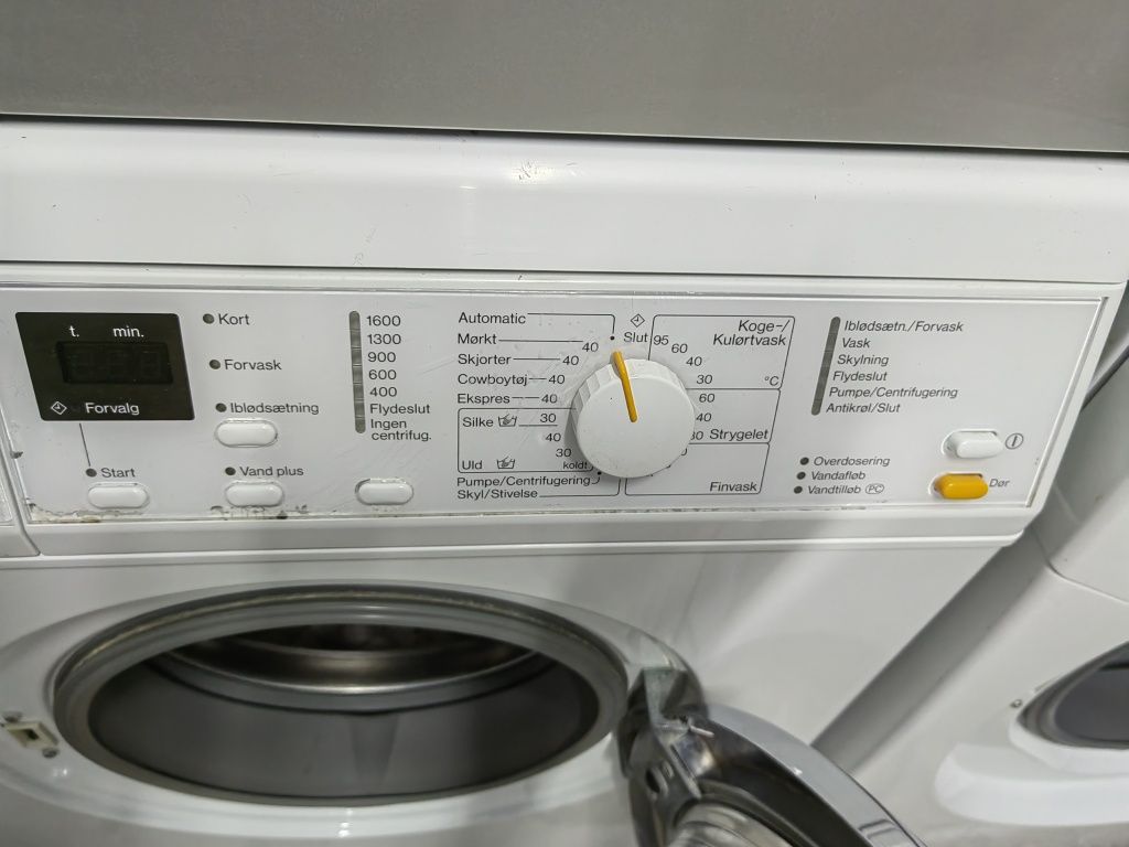 Пералня Miele SOFTTRONIC W3365