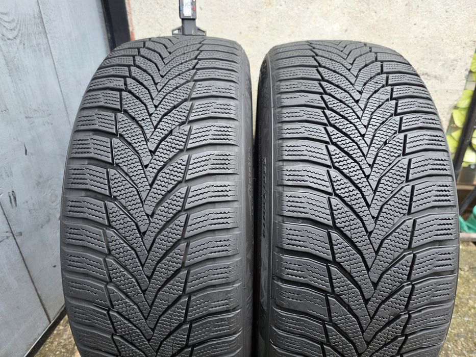 Vând două anvelope de iarna nexen  235 45 19  dot 2622