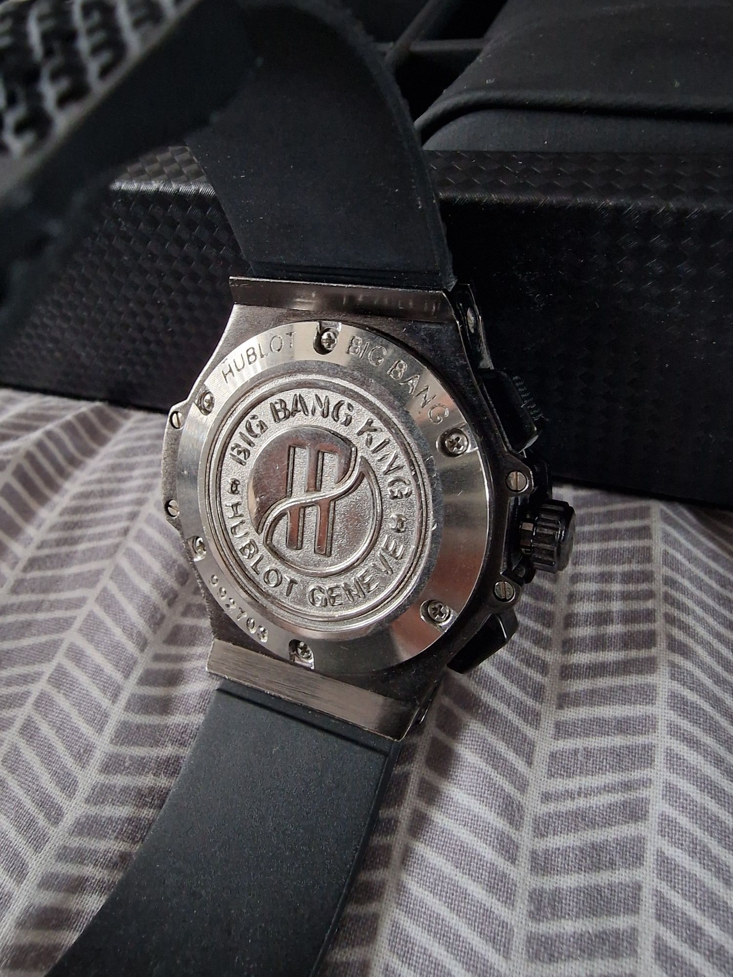 Часовници G Shock EXESS HUBLOT