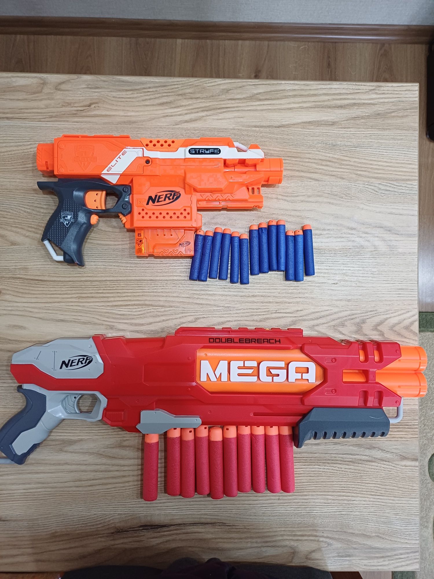 Игрушки из коллекции NERF