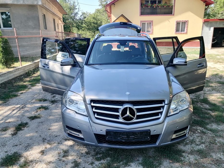 Vând Mercedes Glk, an 2010