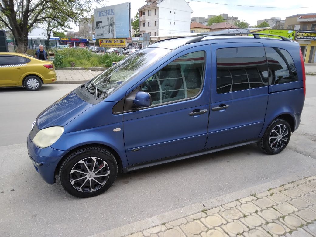 Продава се   Mercedes vaneo mini van