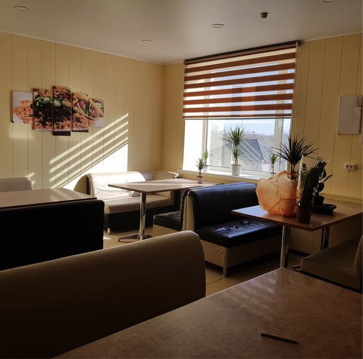 Сдам столувую и кухня , общая квадратура 250 кв. М.