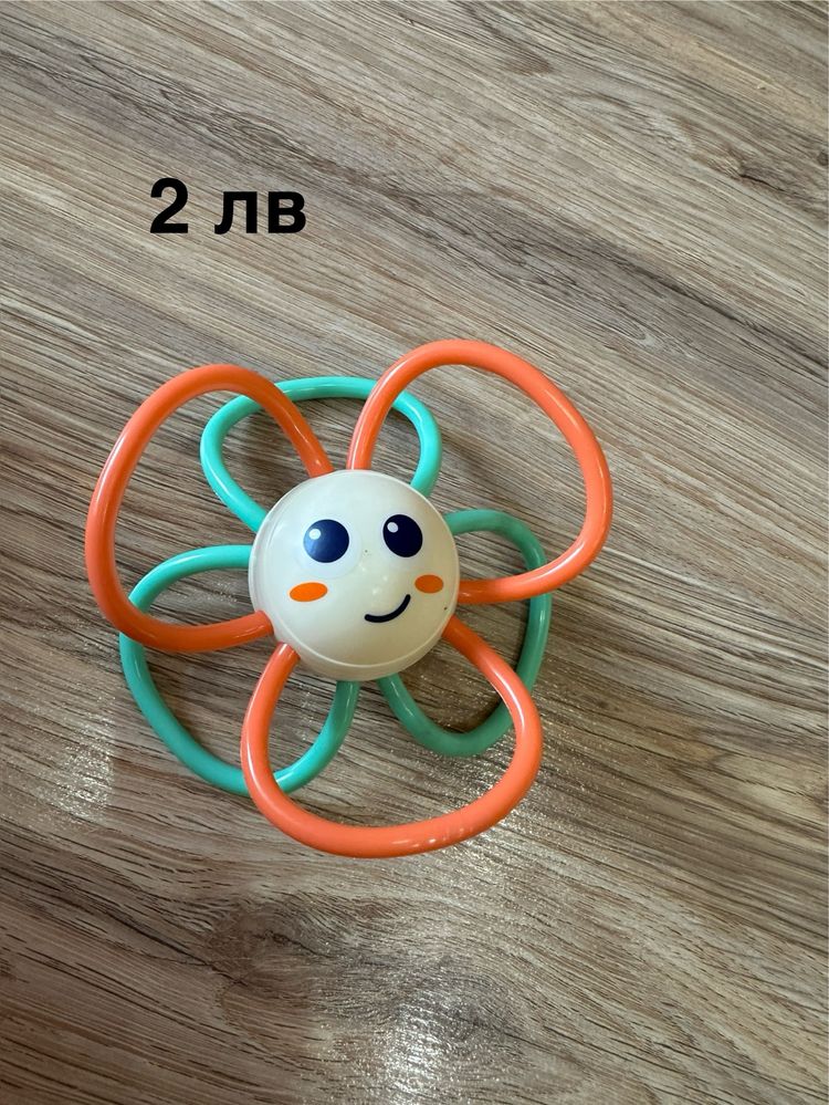 Играчки за бебе(дрънкалки, за количка )