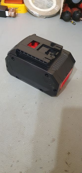 Vand si Repar Acumulatori Compatibili Hilti Makita Dewalt Bosch 18v