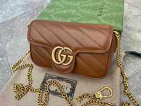 Geanta originala Gucci Marmont Super Mini piele maro Logo Gucci GG