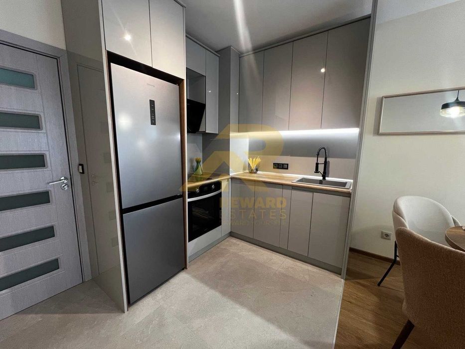 Продава се Двустаен апартамент в София, Център - 64 кв.м за 3110 €/кв.м - Снимка #4