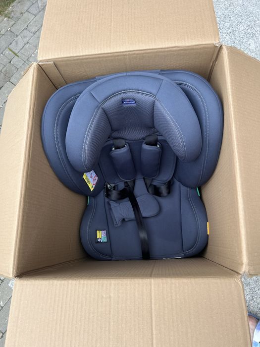 Scaun auto rotativ Chicco Unico EVO i-Size (40-150 cm)