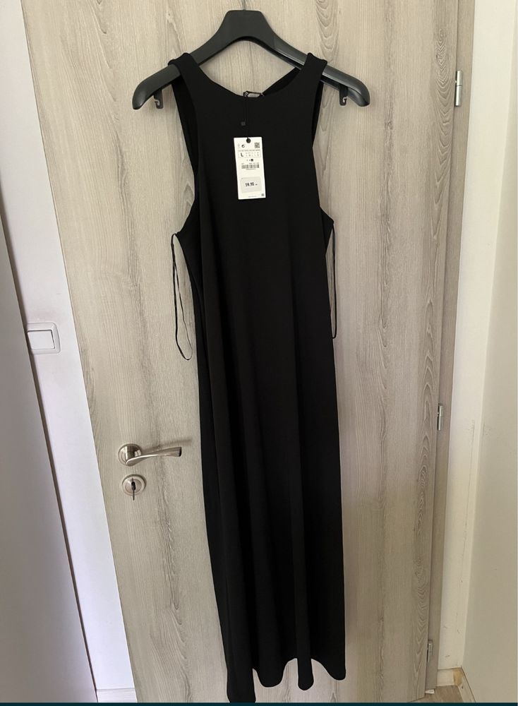 Нови рокли Zara  размер L