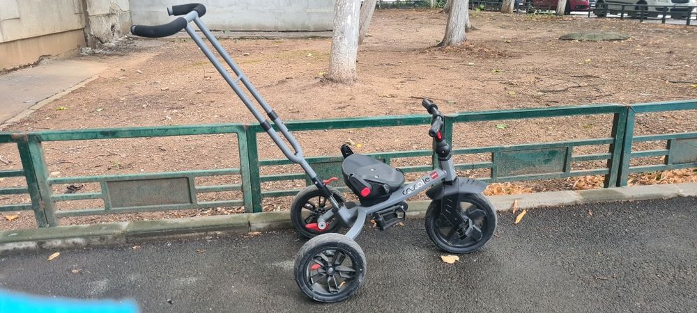 Tricicleta multifunctionala Coccolle Pianti Mint Green