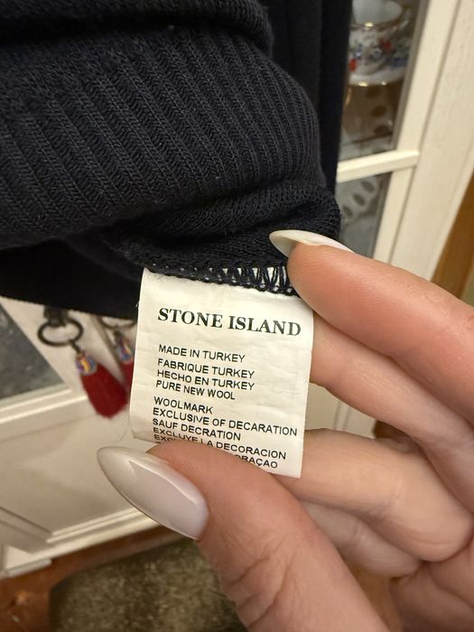 Свитер турция . Stone island .