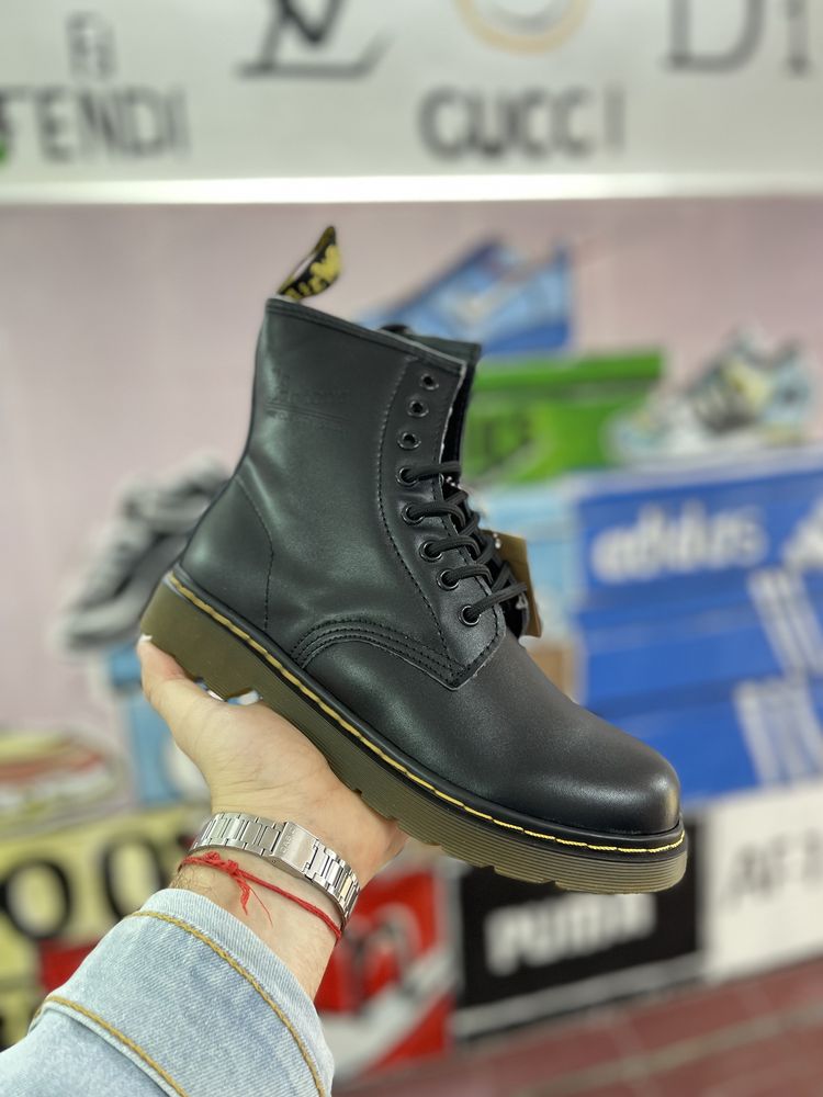 Dr.martens продам мартинсы алматы ботинки срочно алматы