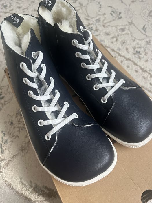 Зимняя босоногая обувь Tipsietoes новая