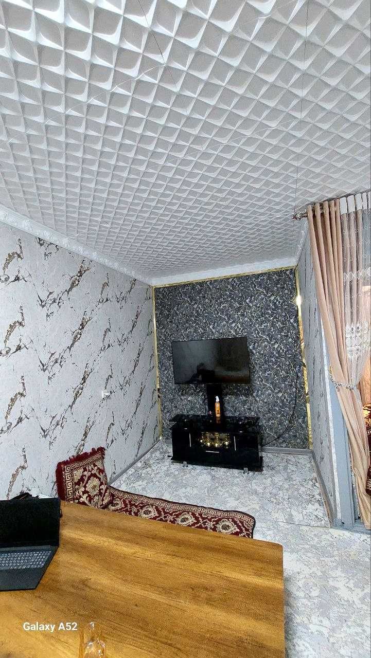 Fargona shahar A. Qodiriy mavzesi 92/8 xonadon zudlik bilan sotiladi