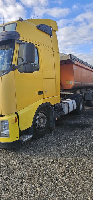 Vând cap tractor Volvo FH12 440cp