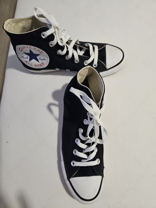 Vand bascheti converse unisex negru, marime 39.