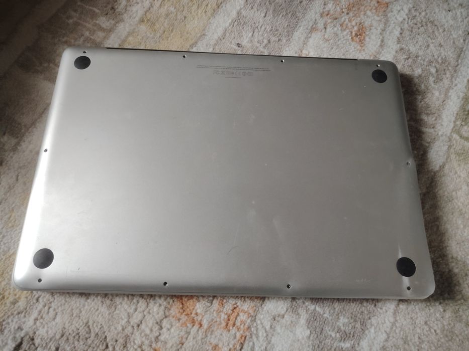 Лаптопи за продажба