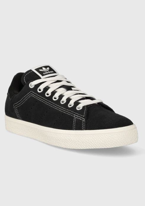 Велурени обувки Adidas