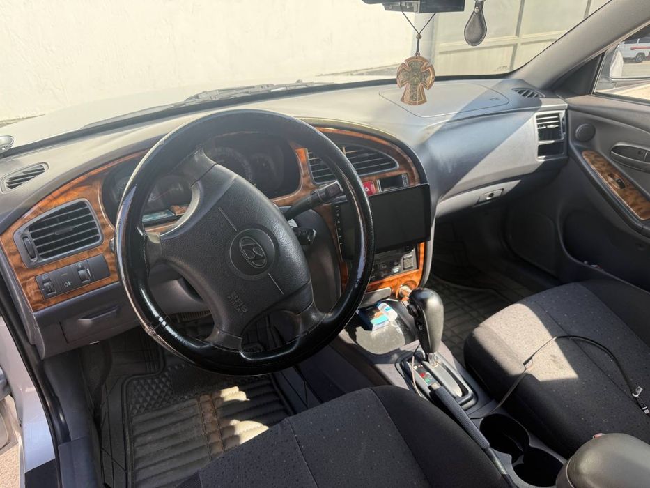 Продаеться Hyundai Elantra 2000 года выпуска