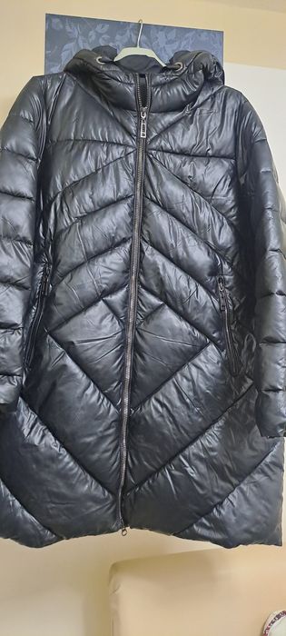 Vand geaca din Italia