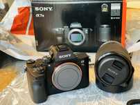 Sony A7III Mirrorless Camera with 28-70mm Lens – Excellent Condition