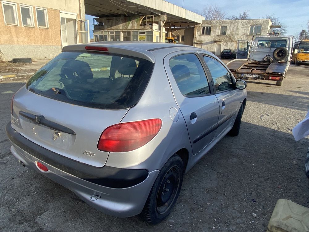 Peugeot 206 1.9 D Пежо 206 1.9 КЛИМАТИК чист дизел на части