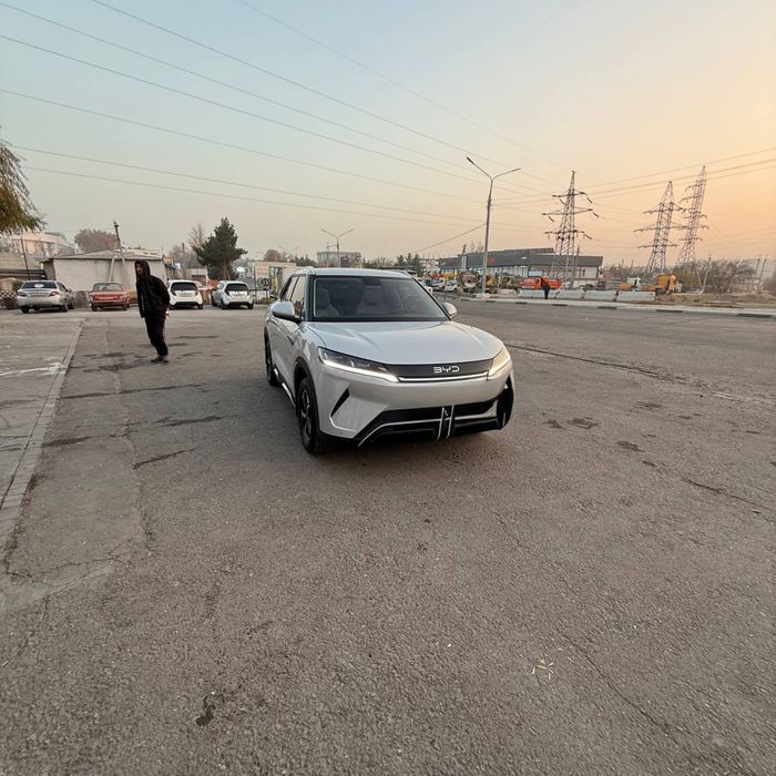 Byd yuan up tayor moshina olasla haydisla