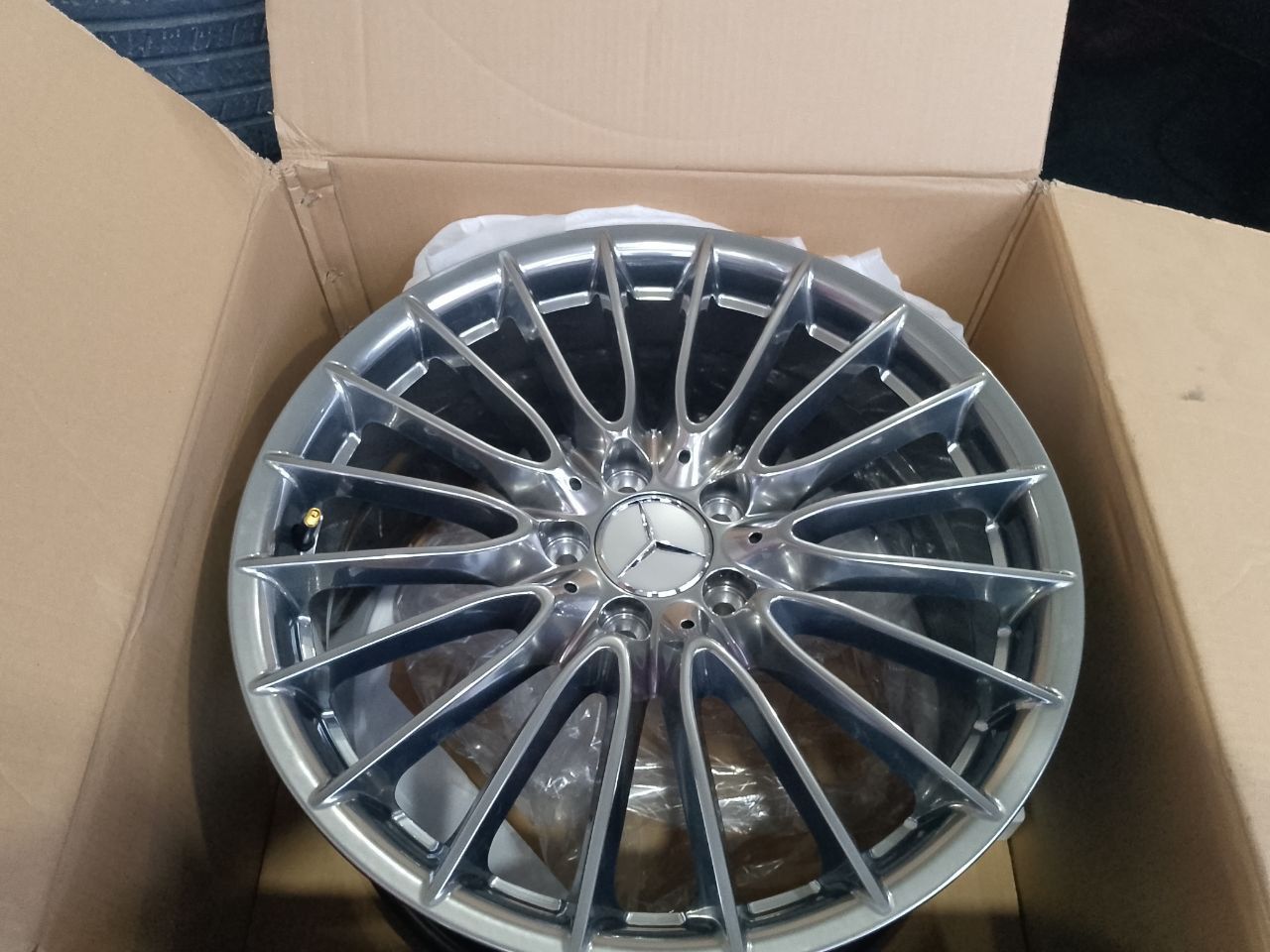 Продажа дисков на Mercedes