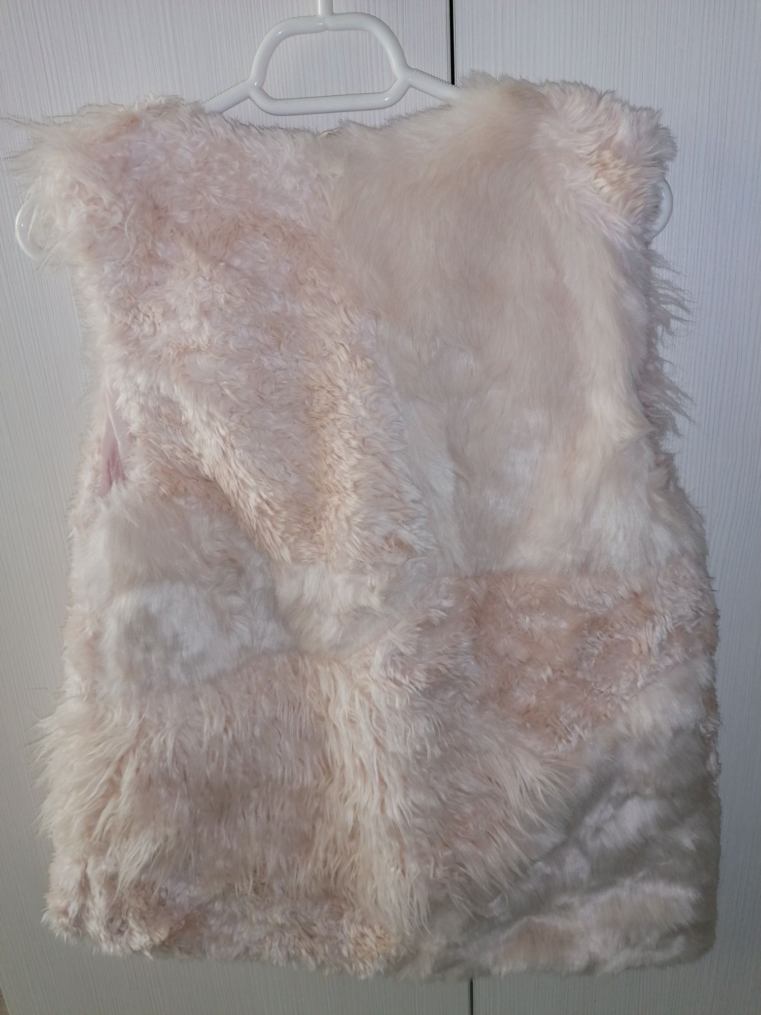 Vesta blana fete Zara 152