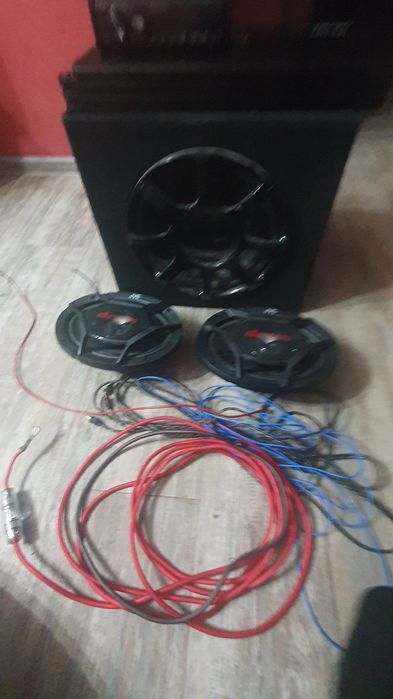 Музика за кола пълен комплект с кабели