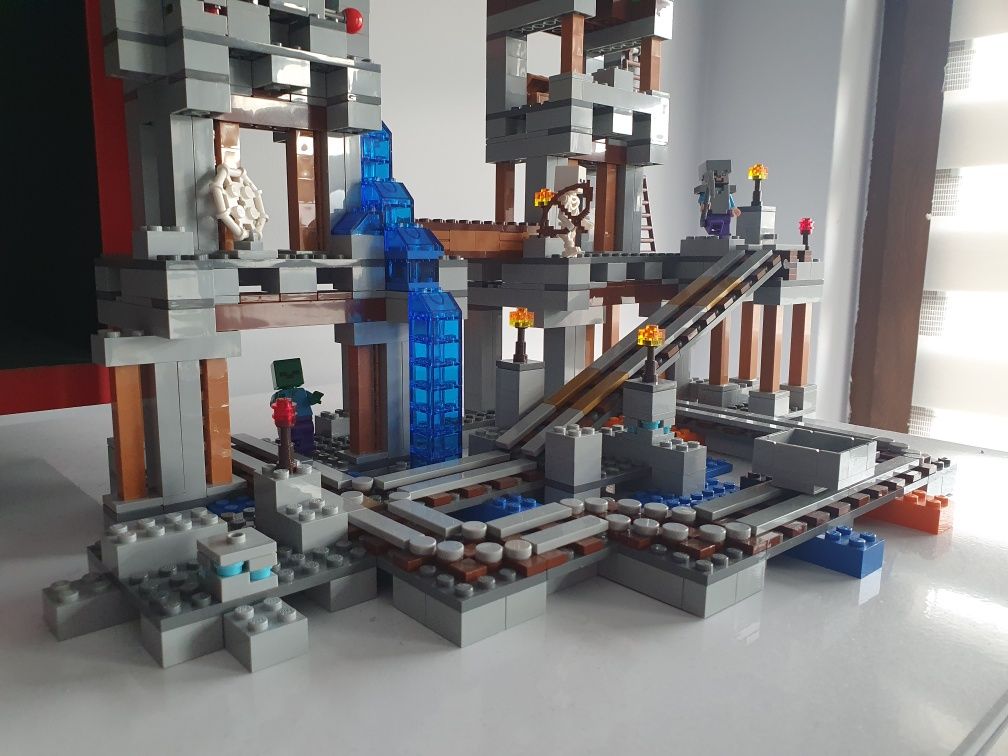 Lego minecraft The Mine 21118