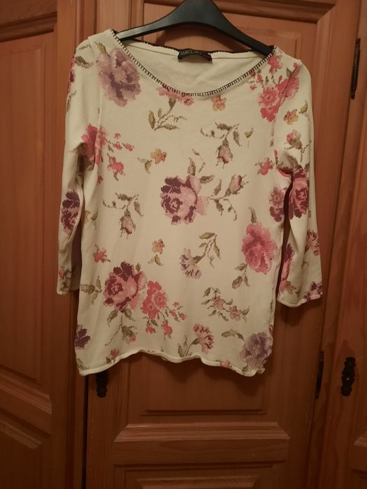 Pulover alb cu motiv traditional mărimea 40