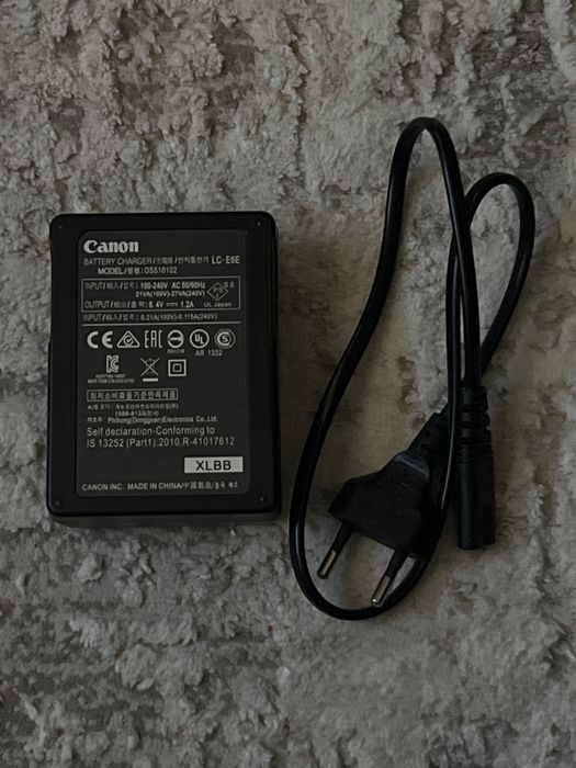 Зарядное устройство LC-E6E