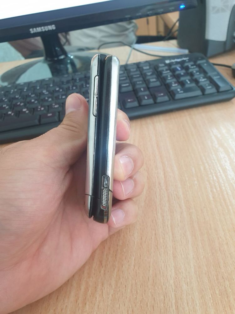 Продается Motorola V13 CDMA Perfectum
