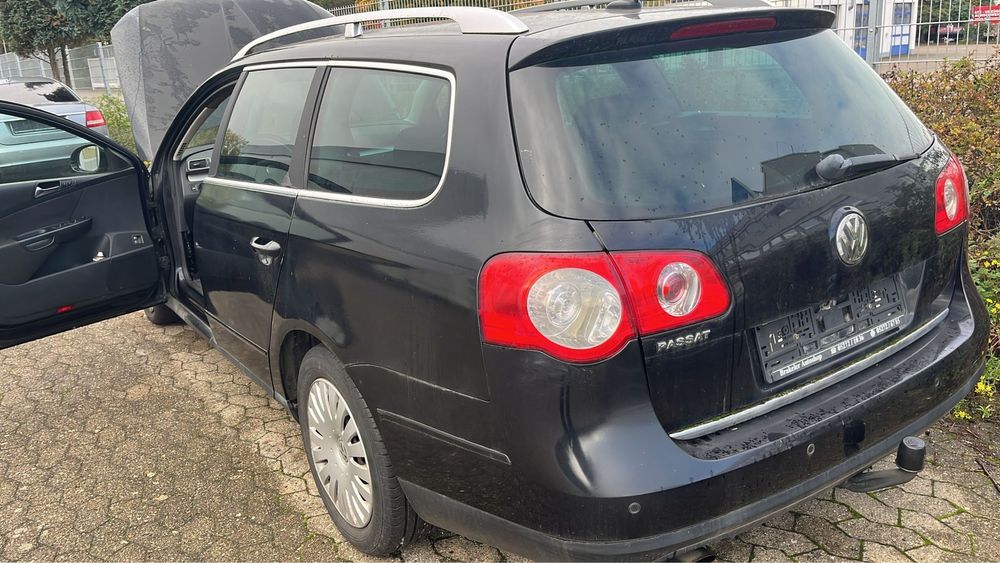 Aripa fata stanga dreapta impecabile vw Passat B6 LC9X negru