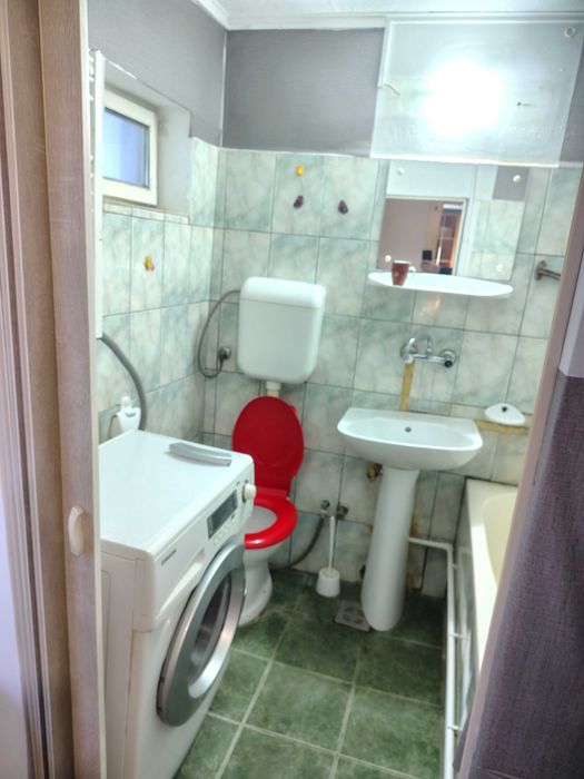 Vând casă cu 1 cameră, curte comună, str. Călărașilor