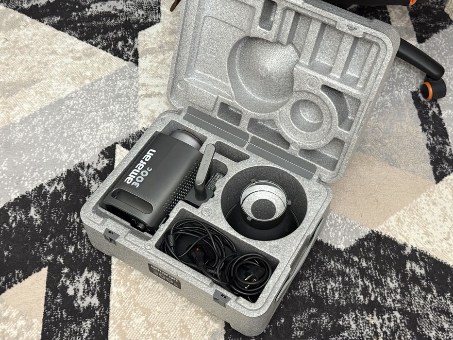 Aputure Amaran 300c RGB
