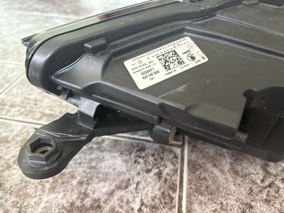 Десен фар за Шкода Фабия 4/ Skoda Fabia IV LED 2021 -