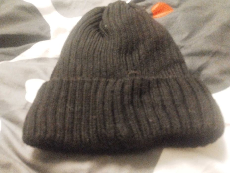 Căciulă moncler neagra