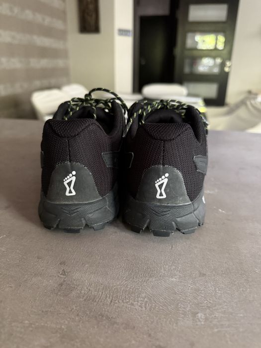 Туристически обувки INOV8 Roclite 315 GTX 42,5