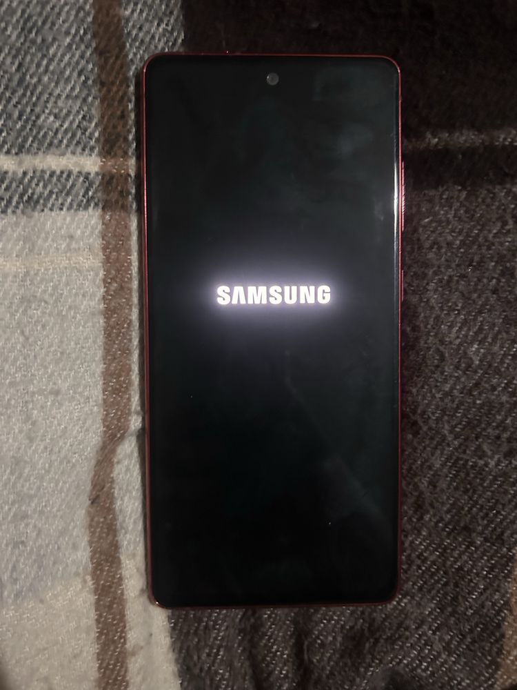 Samsung S20fe 128гб (спонсорирайте ми бала ;-;)