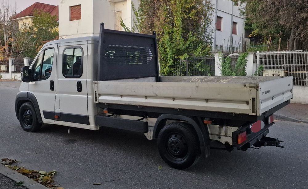 Peugeot boxer 2011 doca 7 locuri cu bena