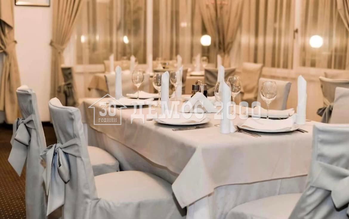Дава се под наем Хотел в Варна, м-т Траката - 680 кв.м за 2000 € - Снимка #6