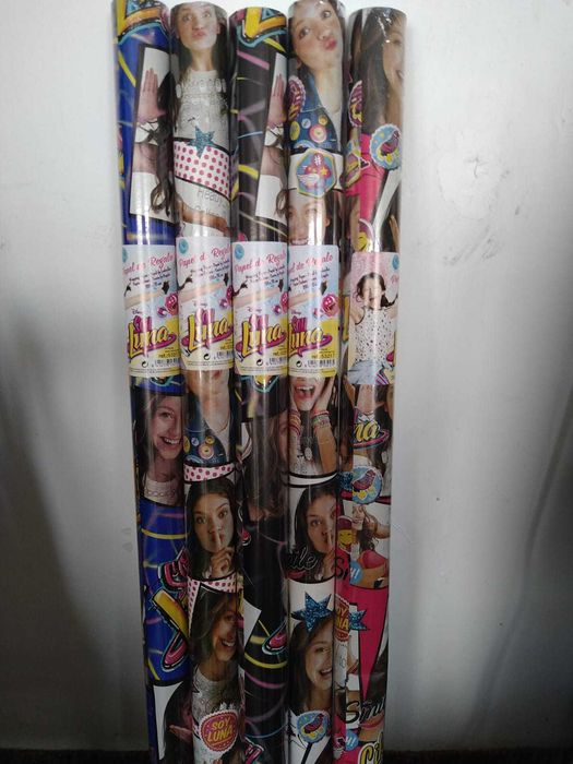 Vand hartie ambalat cadouri