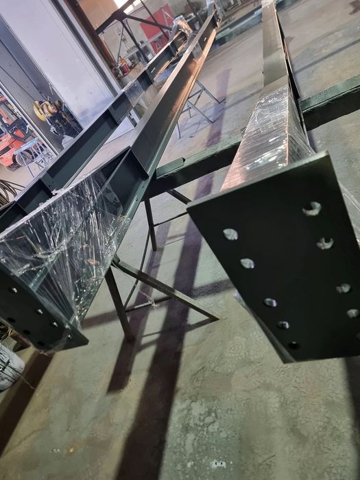 Vand hala metalica oferim proiect schite montaj