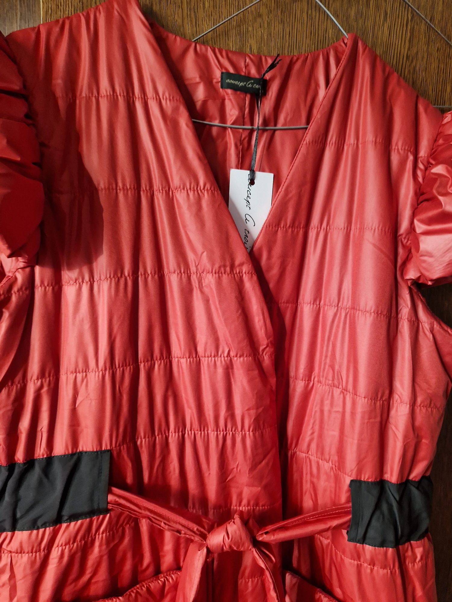 Veste de faș Concept a Trois, măr.M-L, noi,cu etichetă,